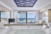 Honeymoon Suite with Sea View and Private Pool